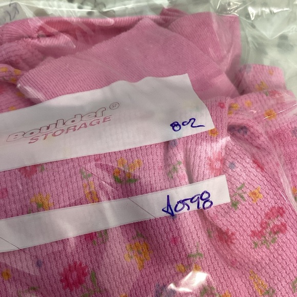 PINK Victoria's Secret Retro Pink Top Floral Long Sleeve with Front Button Sz M - Picture 13 of 13